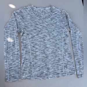 lululemon athletica Gray Long Sleeve Top